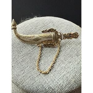 Vintage Spain Damascene Scimitar Curved Sword W/ Sheath Gold Enamel Brooch Pin